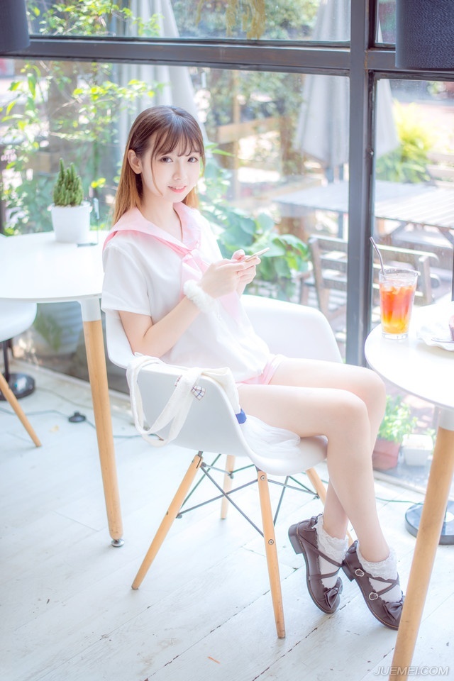 或早或晚，能够遇到你就好;或风或雨，能牵着你的手就好;或多或少，你能在乎我就好;或苦或乐，我们在一起就好。